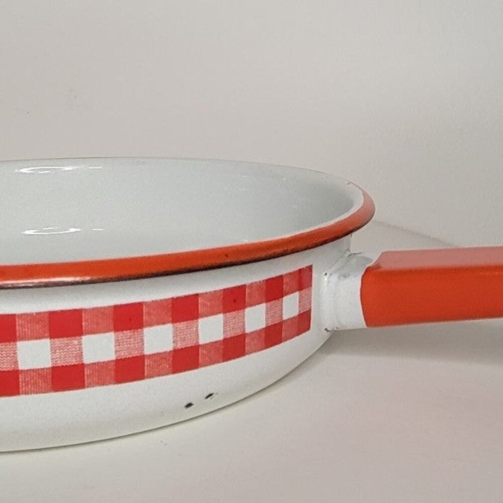 Vintage Red & white Checkered Enamelware Metal Skillet - Picture 9 of 12